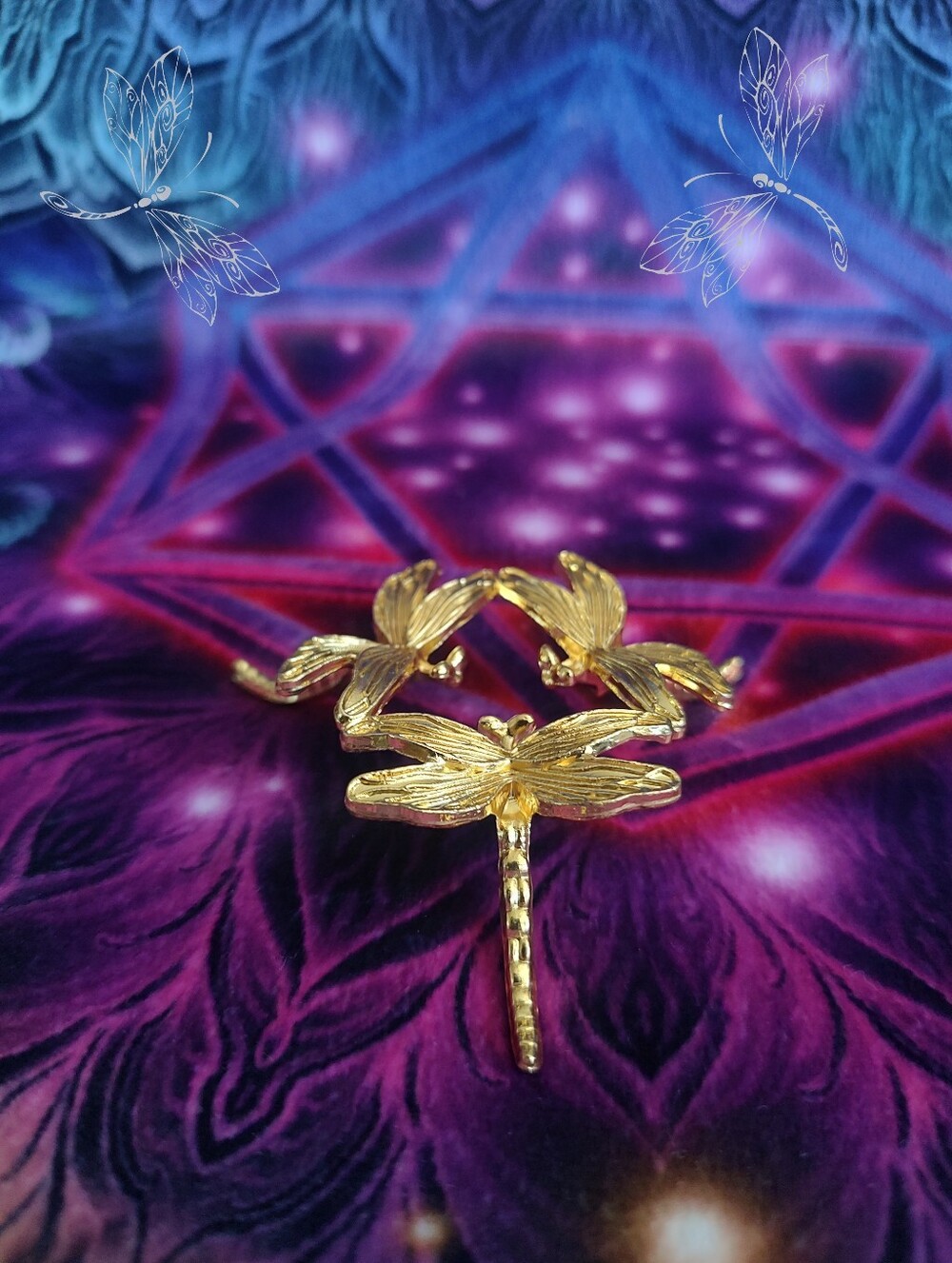 Dragonfly Sphere Stand